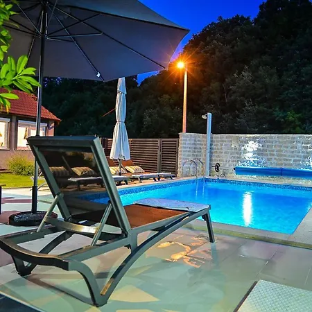 Melani With Heated Pool Villa Sinj